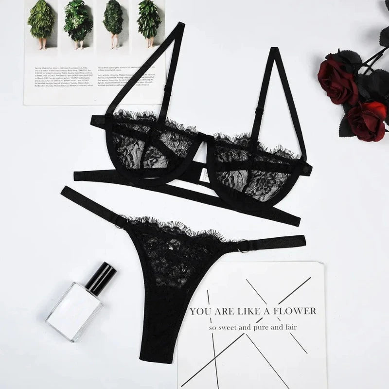 Ensemble lingerie dentelle transparente – Soutien-gorge & culotte brodés
